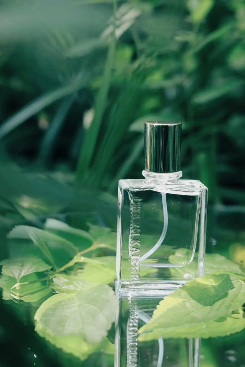 香水的色泽
